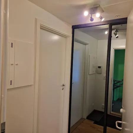 J-apartment Close To Triaden 아파트